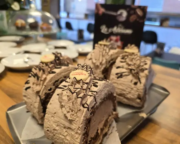 Brazos de gitano de crema de chocolate, en La Artesana, Parla