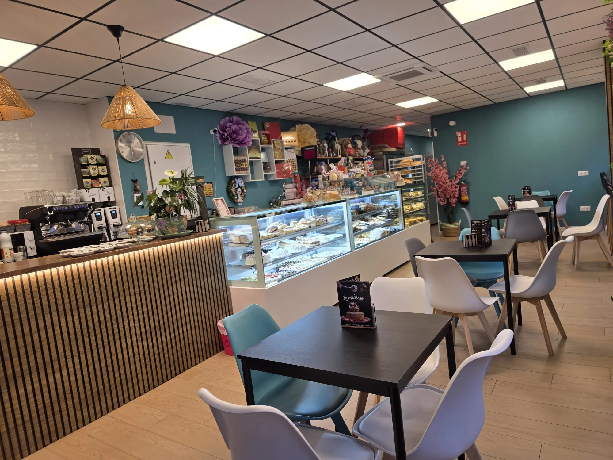 Cafetería Churrería La Artesana