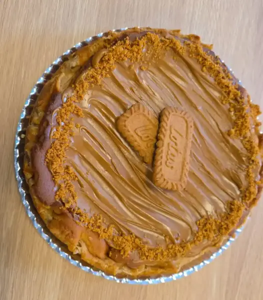 Tarta de queso con crema Lotus y galletas, en La Artesana, Parla