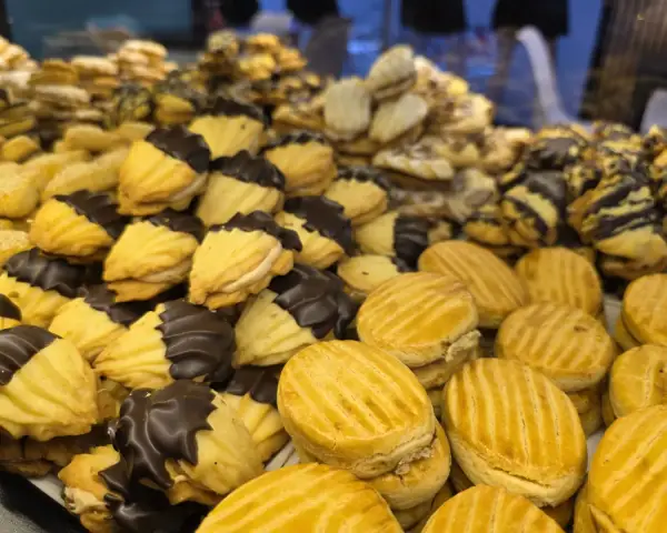 Pastas artesanas de mantequilla con chocolate, en La Artesana, Parla