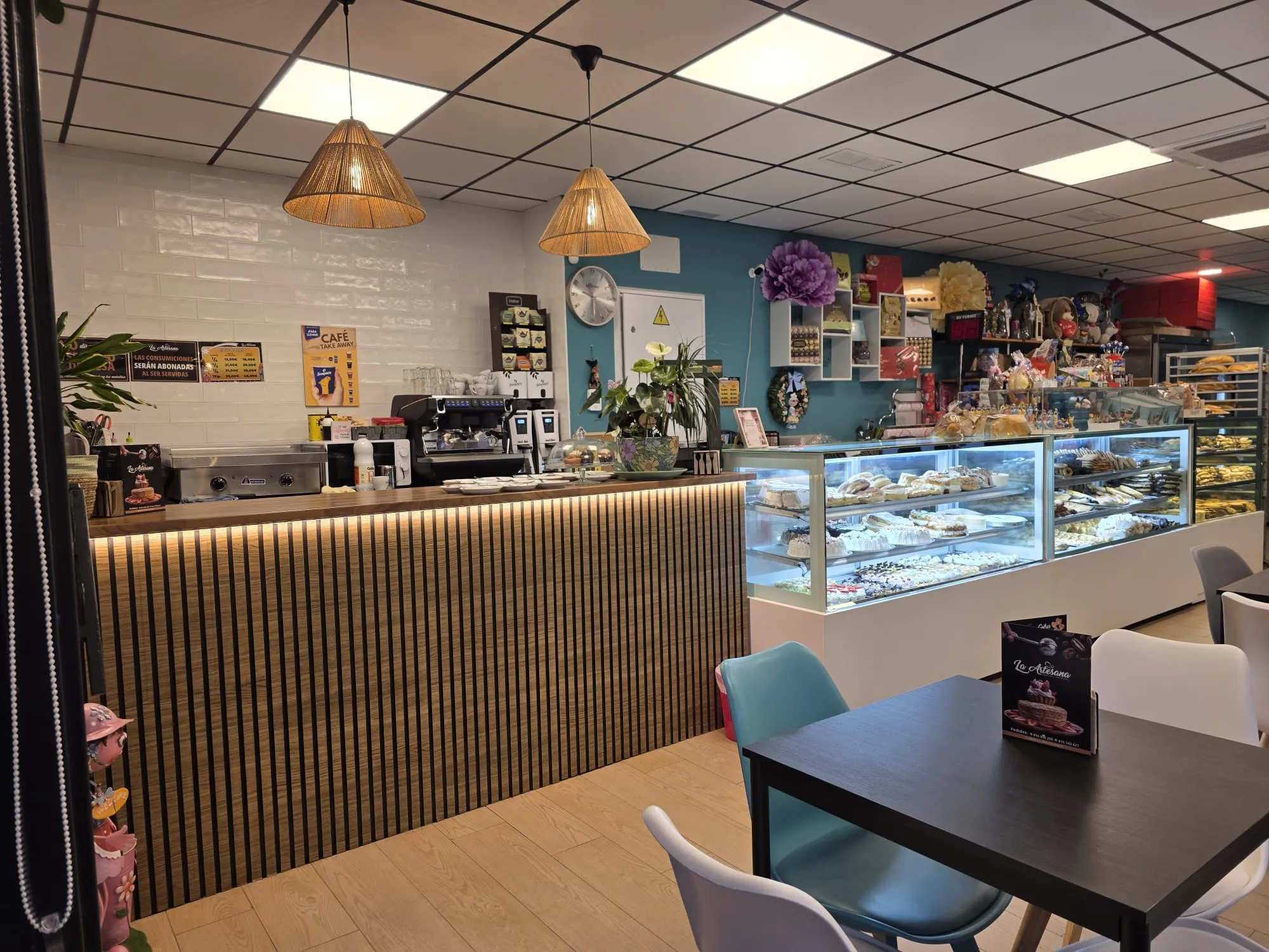 Pastelería La Artesana