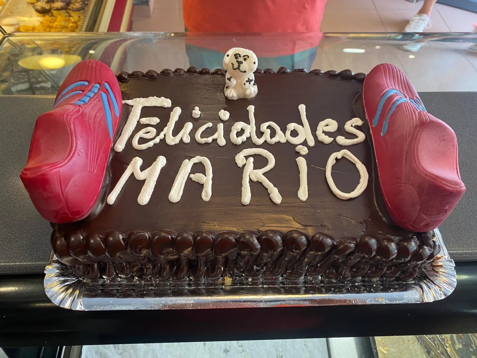 Tarta de chocolate personalizada para Mario